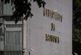 Coronavírus: governo antecipa parte do 13º de aposentados para abril e suspende prova de vida do INSS