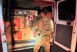 PRF apreende 500 mil cigarros contrabandeados dentro de carro em Rio Largo