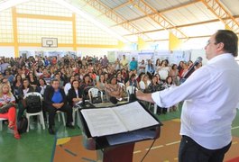 Educadores das redes municipais e estadual relatam avanços do Progama 'Escola 10'