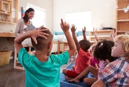 Conferir métodos de ensino ajudam pais a decidir a melhor escola para o seu filho