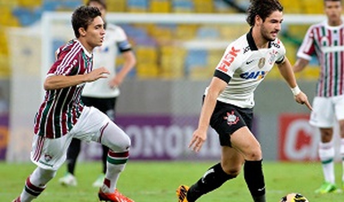 Fluminense e Corinthians ficam no empate por 0 a 0