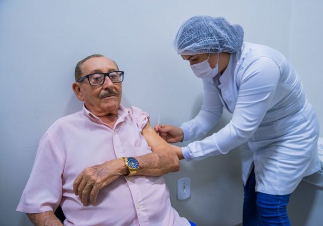 Arapiraca inicia campanha nacional de vacinação contra a influenza com foco em grupos especiais