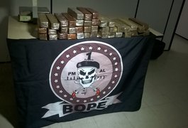 PM prende suspeito de tráfico com 18 kg de maconha
