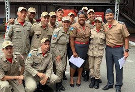 Corpo de Bombeiros do Rio abre procedimento para identificar militares que ofenderam atriz