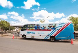 Ônibus itinerante da Seprev leva serviços gratuitos a Arapiraca