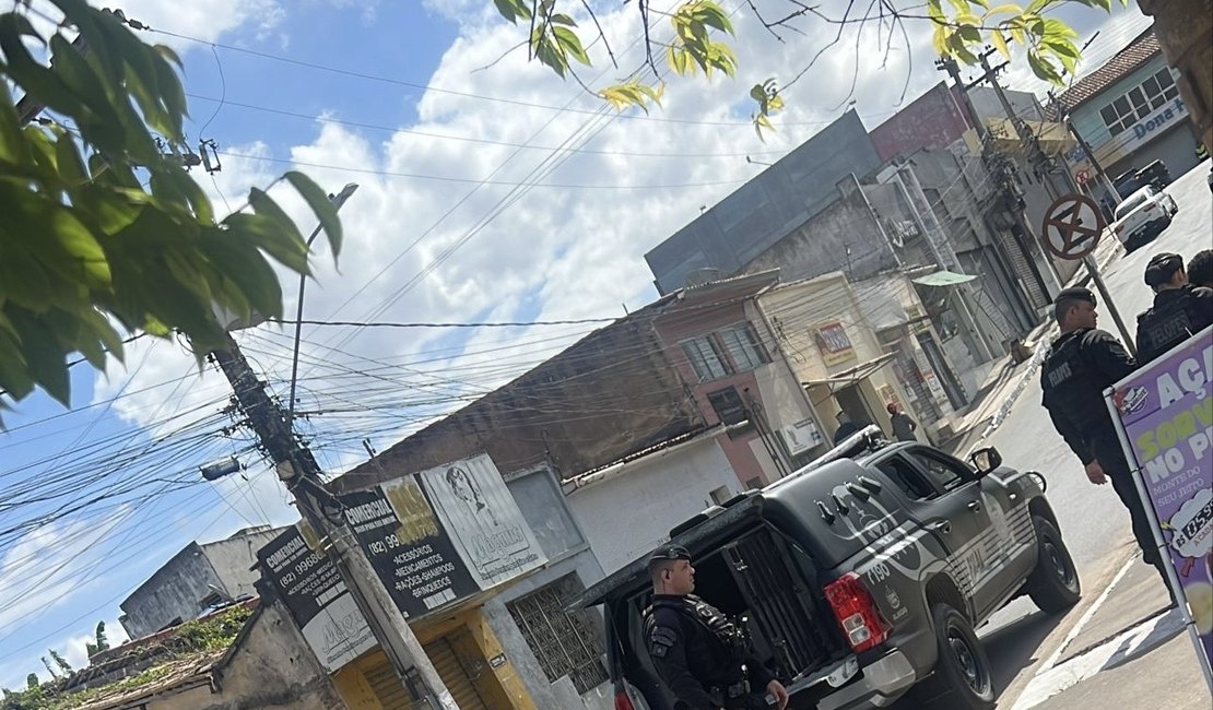 Homem é preso em flagrante após tentativa de homicídio e vítima é socorrida, em Arapiraca