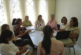 Mesa Redonda discute leis e violência contra à mulher