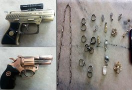 Polícia Civil apreende menores com armas de brinquedo