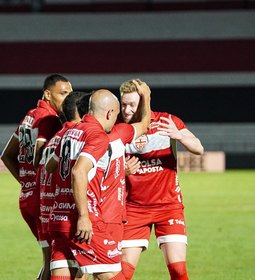 CRB vence Botafogo-SP e se distancia do Z4 da Série B