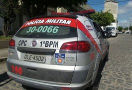 PM de folga intercepta sequestro relâmpago em que família era feita refém