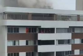 Homem morre carbonizado após incêndio atingir apartamento em cobertura de edifício em Recife