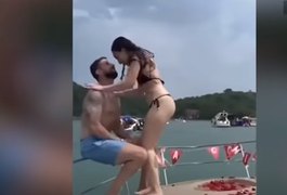 Homem cai no mar logo após pedir a mão da noiva em casamento em SC