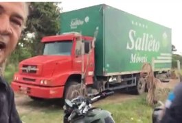 VÍDEO. Ator do ‘Zorra’, Nelson Freitas agradece policiais que recuperaram sua motocicleta
