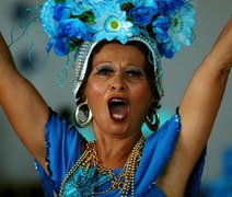 Rosas de Ouro escolhe cassino e apostas como tema para o Carnaval 2025
