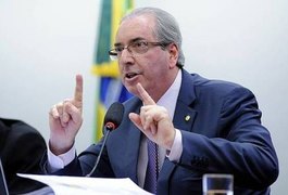 Cunha entra no STF para tentar impedir cassação de mandato