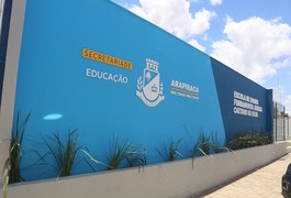 Inauguração de escola no Capim
