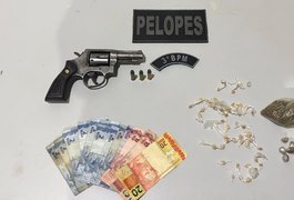 PMs recuperam motocicletas e prendem homem com drogas e revólver no Sítio Esporão