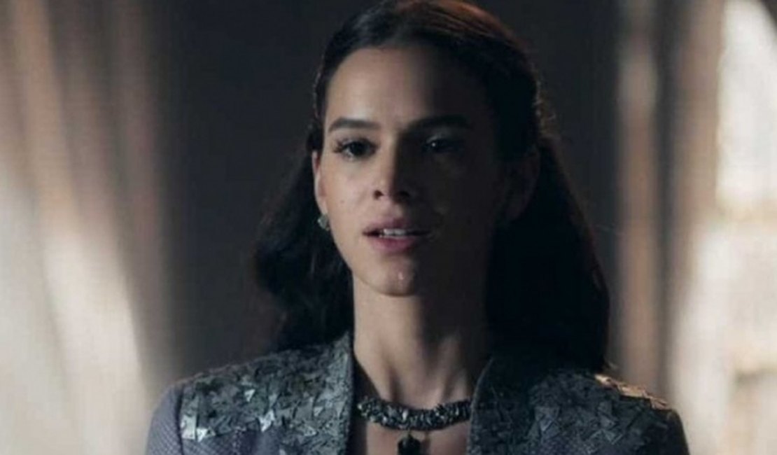 Escritor defende Marquezine, criticada por atuação: 'Vai surpreender'