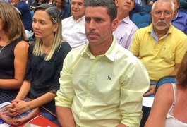 Prefeito eleito de Limoeiro de Anadia, Marcelo Rodrigues participa de evento para novos gestores