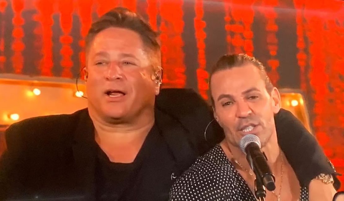 Cantor Leonardo detona William Bonner durante live 'Cabaré', veja o vídeo