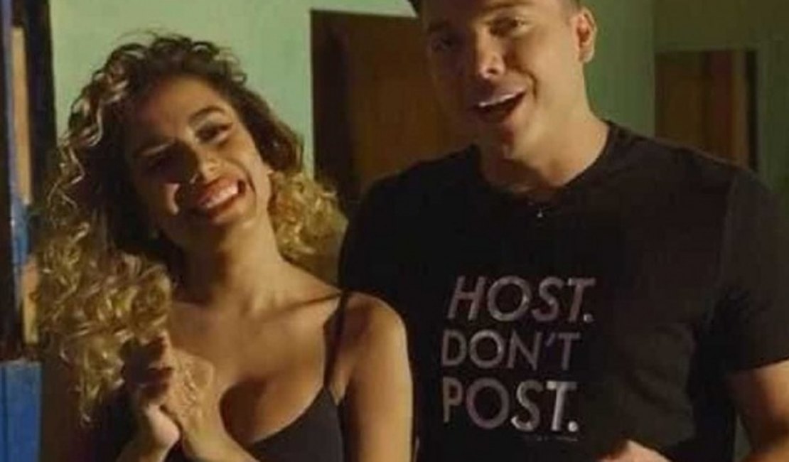 De cabelo cacheado, Anitta grava clipe com Wesley Safadão