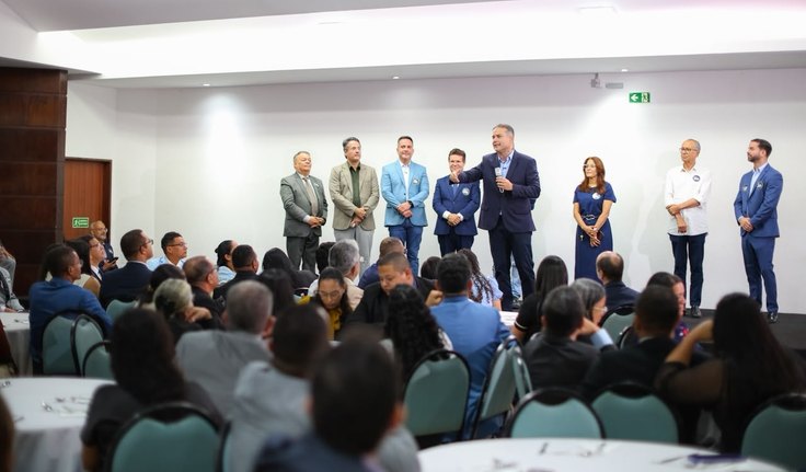 Renan Filho amplia interlocução com lideranças evangélicas durante encontro com mais de 400 pastores