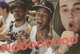 Neymar Jamie Foxx, Justin Bieber e Lewis Hamilton assistem o jogo do Brasil juntos