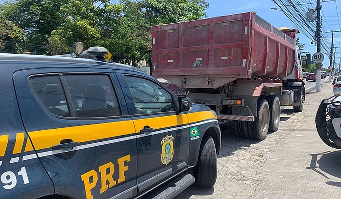 Caminhão com chassi adulterado de veículo do Exército é apreendido em Alagoas