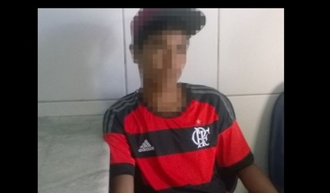 Menor suspeito de assassinar a irmã de 10 anos sofre atentado em delegacia