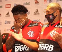 Alagoano Marinho realiza sonho do pai e é apresentado oficialmente pelo Flamengo