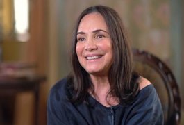 Em reportagem, Jornal Nacional chama Regina Duarte de ex-atriz