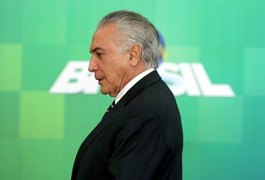 Temer convoca aliados ao Planalto após ser denunciado e discute reação