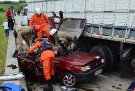 Acidente deixa um morto e três feridos na BR 101 em Joaquim Gomes