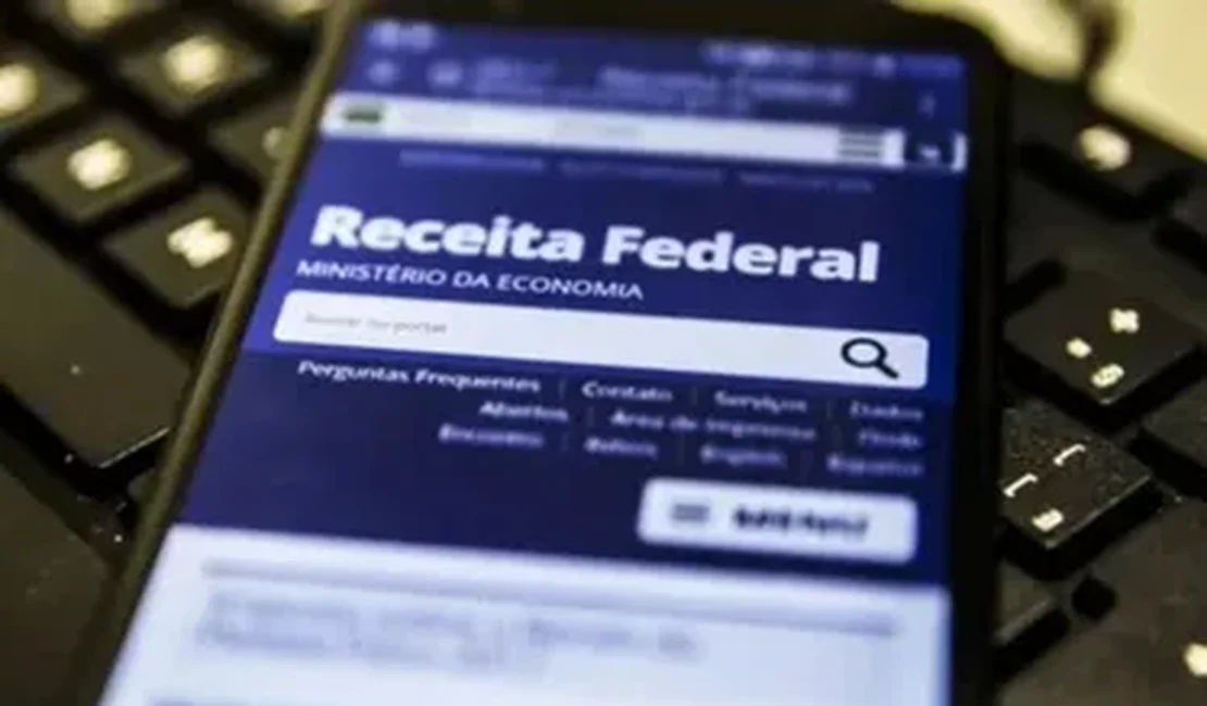 Novo golpe simula pendência no Imposto de Renda para enganar vítimas; entenda