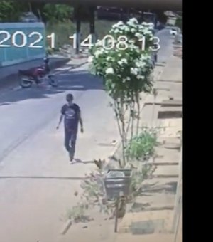 Vídeo. Câmera de segurança flagra furto em residência no bairro Canafístula, em Arapiraca