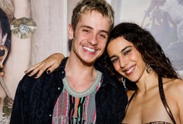 Juliano Floss anuncia fim do namoro com a cantora Marina Sena