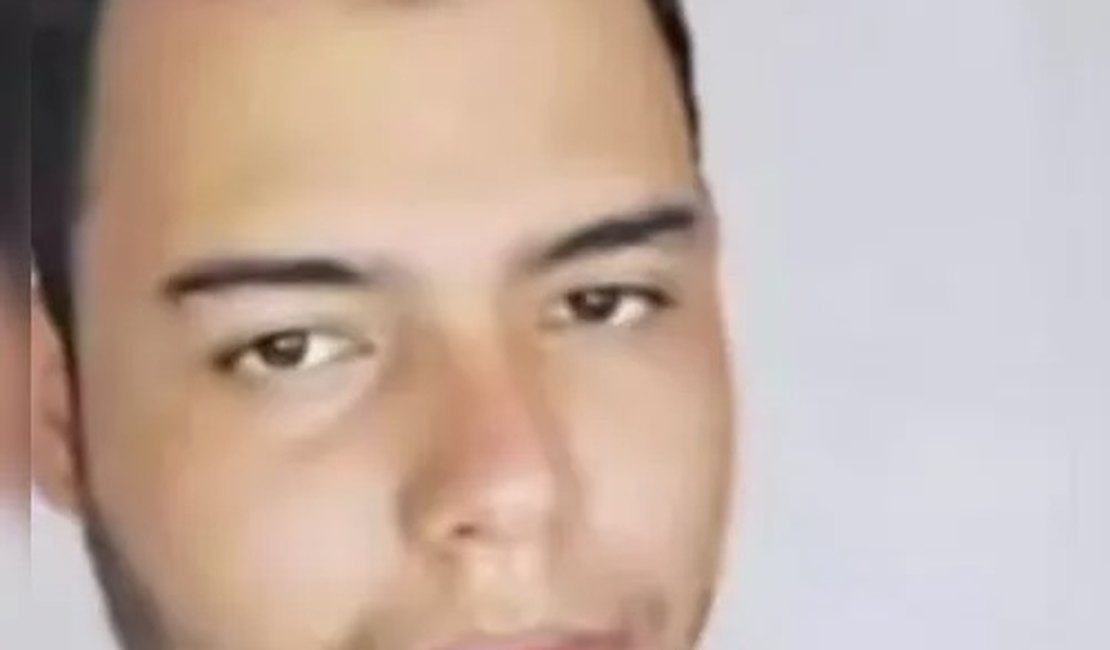 Jovem de 20 anos morre após colisão entre motocicleta e caminhão em Inhapi