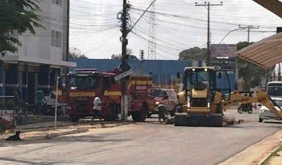 SAAE Penedo emite nota de esclarecimento sobre acidente que soterrou funcionário