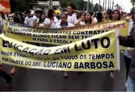 Estudantes do Estado  e motoristas de transporte escolar realizam protesto no Agreste