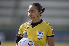CRB é denunciado por xingamentos da torcida contra a árbitra Edina Alves