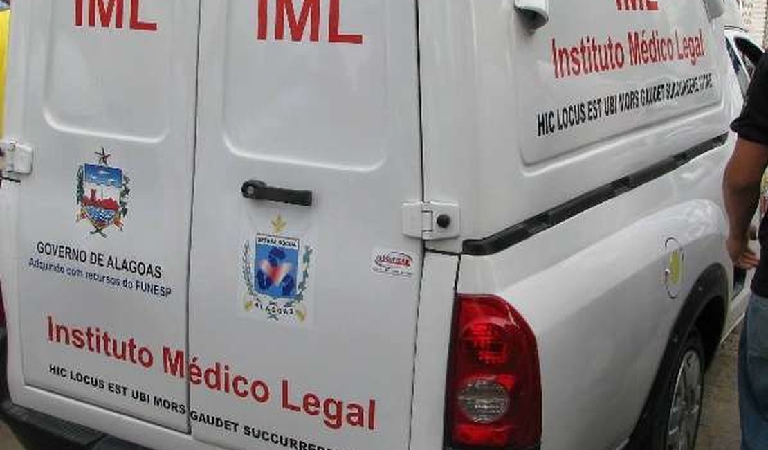 Homem é assassinado a facadas perto de colégio em Maceió