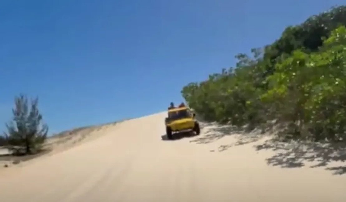 Vídeo mostra outro buggy fugindo de bandidos armados em dunas de praia no Ceará
