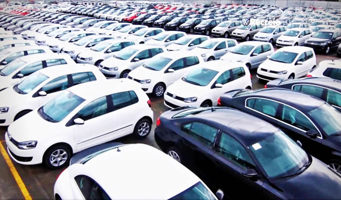Governo anuncia aumento do IPI para carros 0 km a partir desta quarta