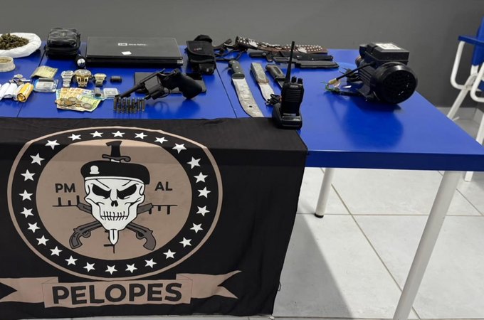 Operação Protetor das Divisas prende suspeito de tráfico e apreende drogas e arma em Maravilha