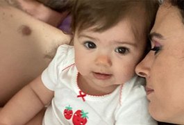 Tatá Werneck encanta internet com foto fofa de Clara Maria