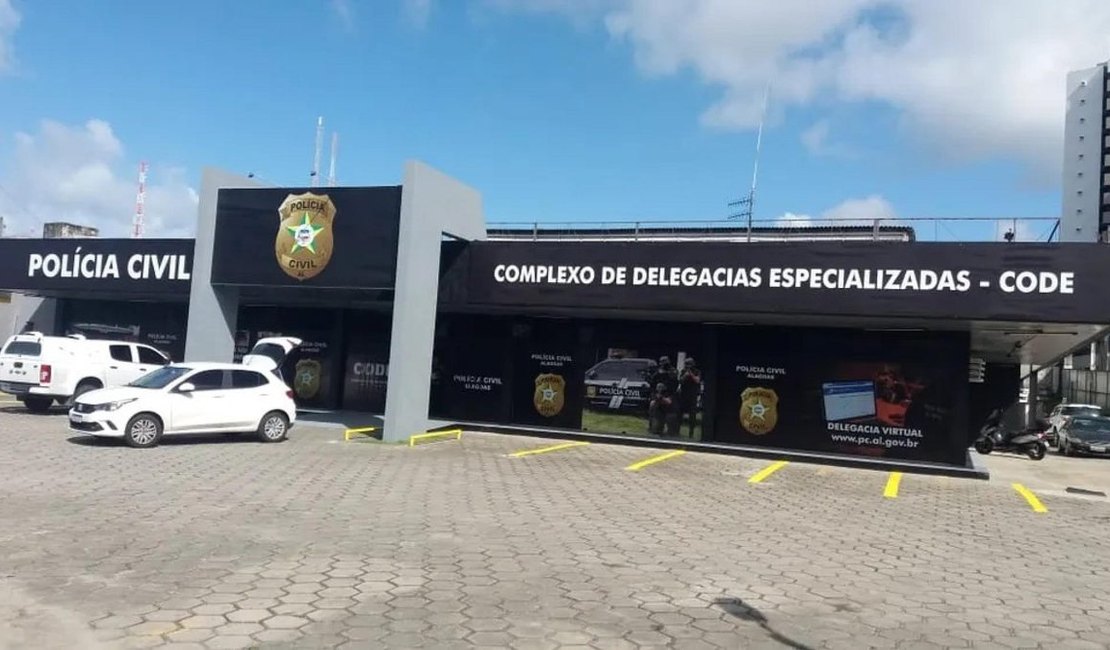 Procurado pela Justiça é preso ao tentar registrar ocorrência em delegacia
