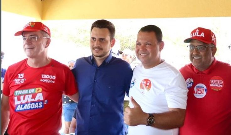 Escanteado? Ronaldo Medeiros posa ao lado de Nivaldo Albuquerque, candidato que tentou tirar mandato de Paulão
