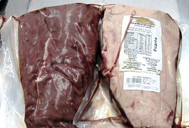 Casal é preso pela Polícia Militar após furtar picanha e bebidas de supermercado