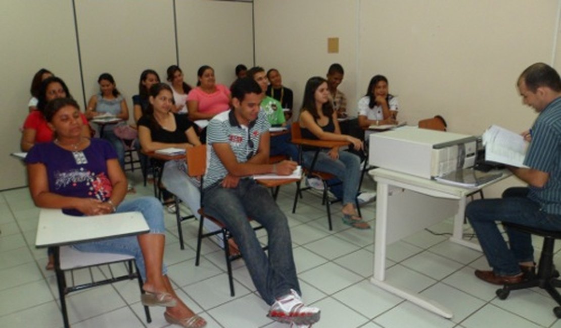 Empreendedores do Bálsamo recebem curso de controle financeiro