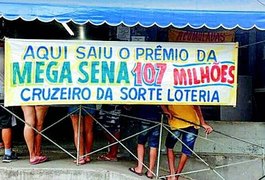 Ganhador da Mega-sena retira prêmio de R$ 107,9 milhões